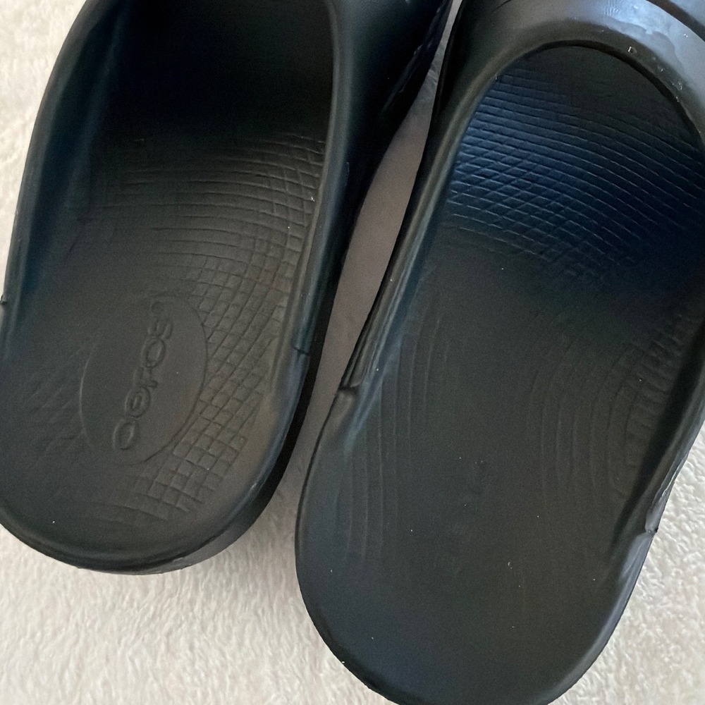 Oofos OOahh Sport Recovery Slides Black Women 8 Men 6 EU 39 Sandals Comfort - Picture 4 of 8